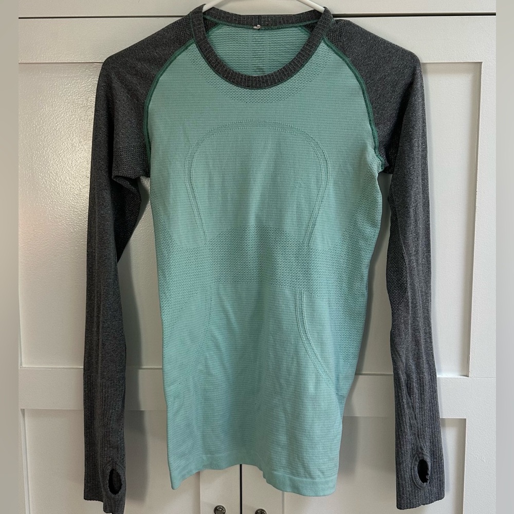Lululemon Swiftly Tech Long Sleeve Size 6